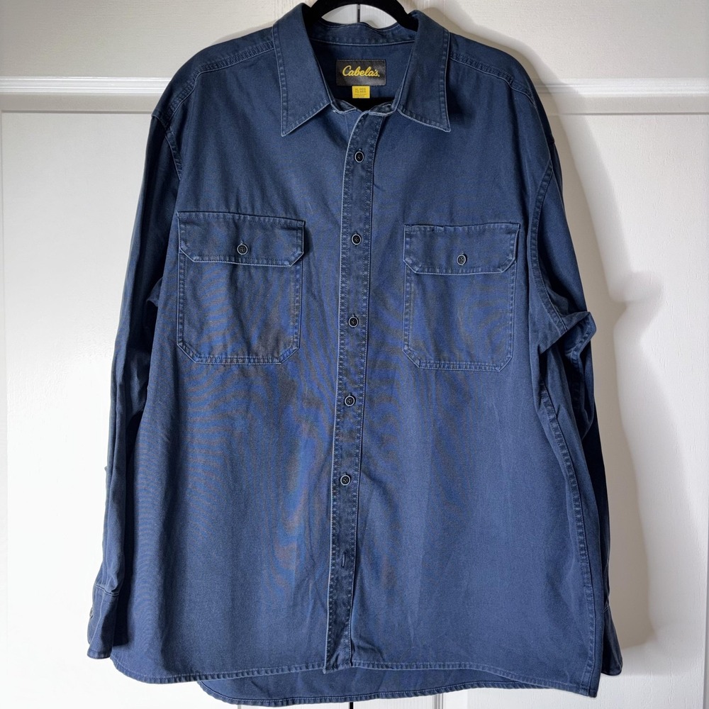 Cabela's Shirt Mens XL Blue Denim Long Sleeve Button Up Casual Workwear